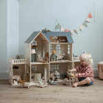Ляльковий будиночок для дітей - коли це має сенс?
